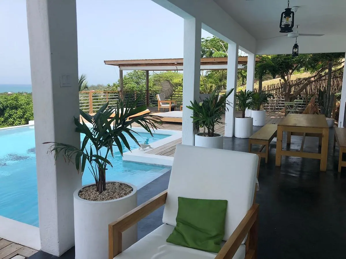 ***  Lashings Boutique Hotel Treasure Beach Jamaica